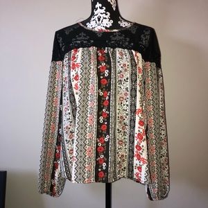 Patterned Lacey Blouse